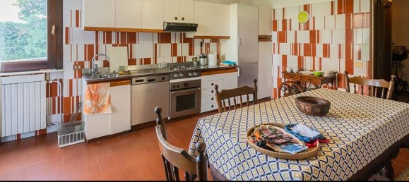 5 bedrooms Villa in Fagnano Olona, Italy No. 355771 16