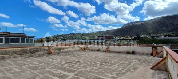 2 Schlafzimmer Wohnung in Palermo, Italy, Nr. 306089 9