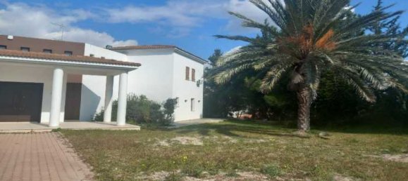 3 bedrooms Commercial property in Latsia, Cyprus No. 20101 7