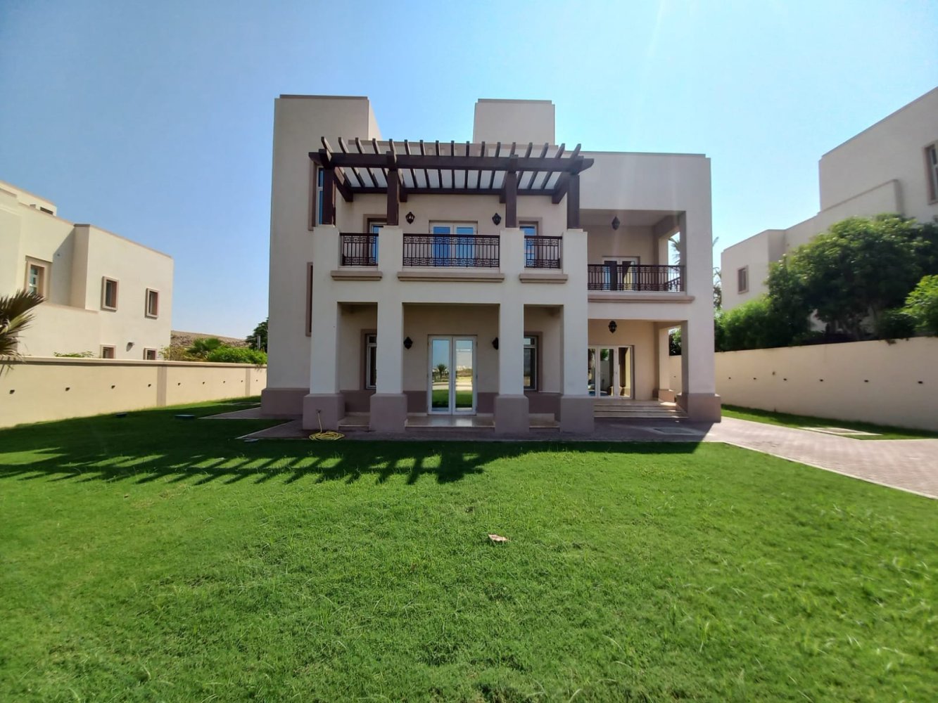 5 Schlafzimmer Villa in As Sib, Oman, Nr. 1157
