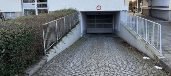 Parkplatz in München, Germany, Nr. 289681 2