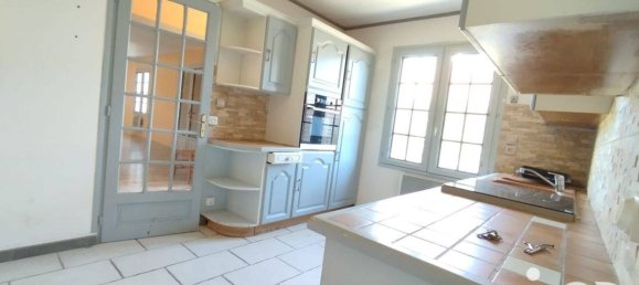 Casa de 3 dormitorios en Lamotte-Beuvron, France No. 45275 2