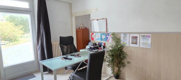 Casa de 6 dormitorios en Deux-Sevres, France No. 321524 9