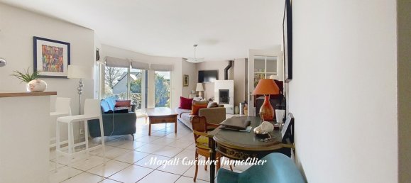 5 Schlafzimmer Haus in Montfort-sur-Meu, France, Nr. 360793 3