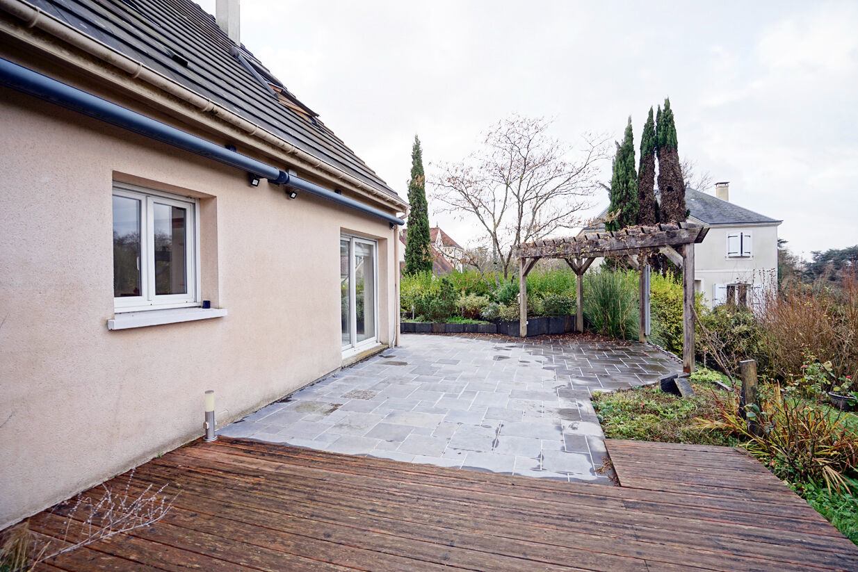 4 Schlafzimmer Haus in Saint-Jean-de-Braye, France, Nr. 72582