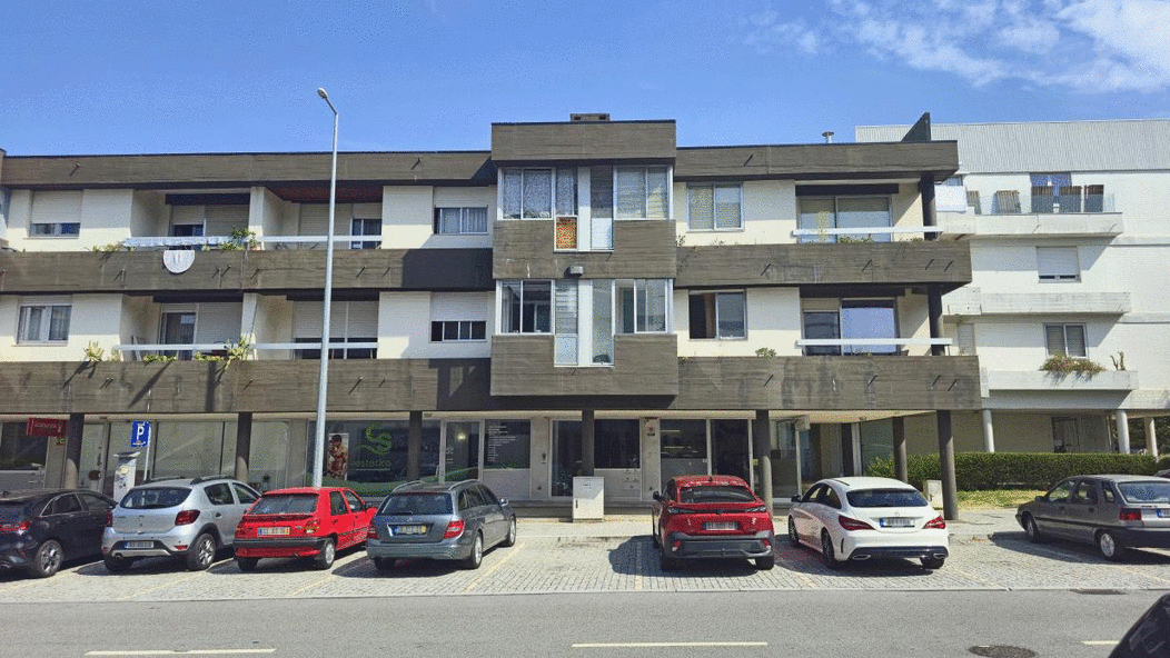 3 bedrooms Apartment in Maia, Portugal No. 294811