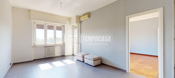 Квартира с 2 спальнями в Монкальери, Италия № 347112 10