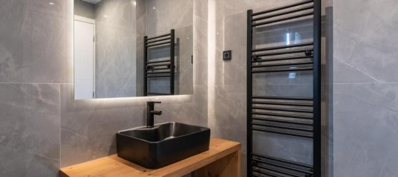 2 bedrooms Apartment in Piraeus, Greece No. 1905 3