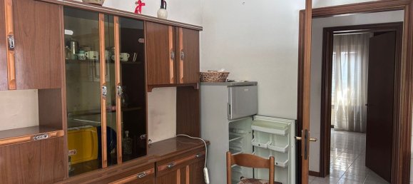 3 rooms Apartment in Perugia, Italy No. 289723 2