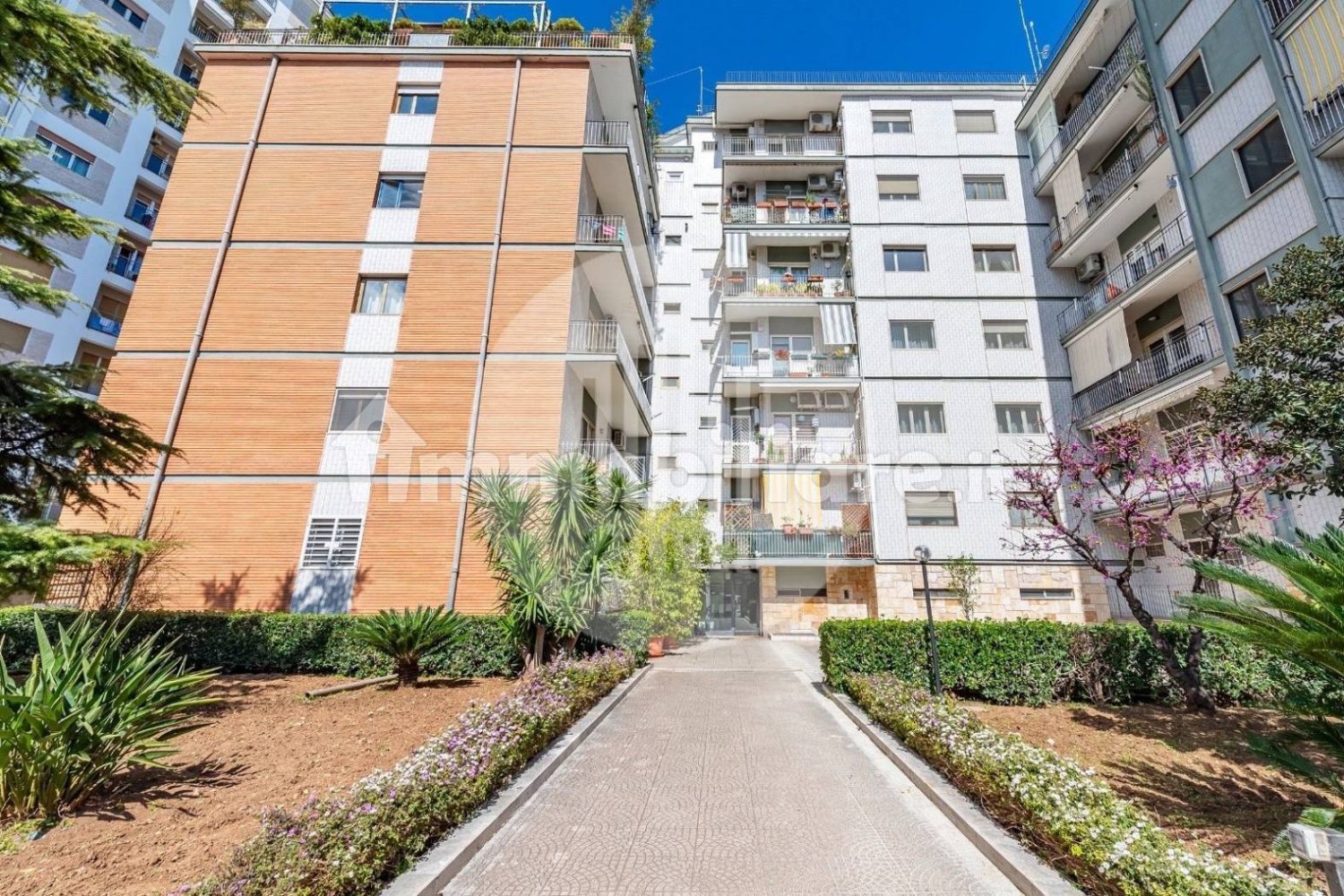 2 غرف نوم شقة في Bari, Italy رقم 93104