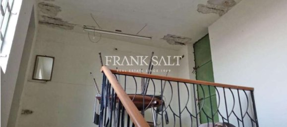 Дом с 3 спальнями в Биркиркара, Мальта № 2528 4