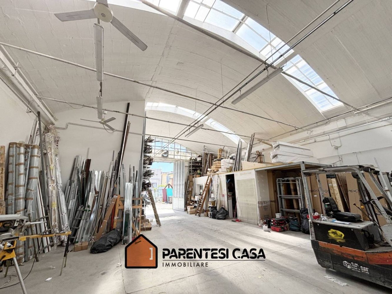 3 rooms Warehouse in Signa, Italy No. 272267