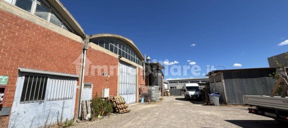 3 rooms Warehouse in Signa, Italy No. 272267 2