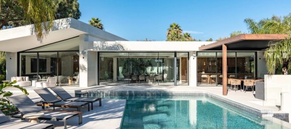 Villa de 5 dormitorios en Marbella, Spain No. 137464 5