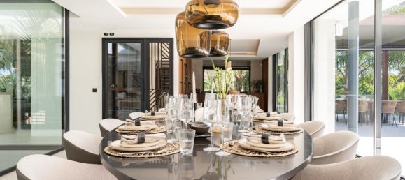 Villa de 5 dormitorios en Marbella, Spain No. 137464 25