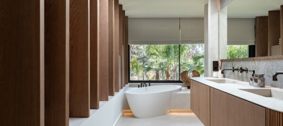 Villa de 5 dormitorios en Marbella, Spain No. 137464 16