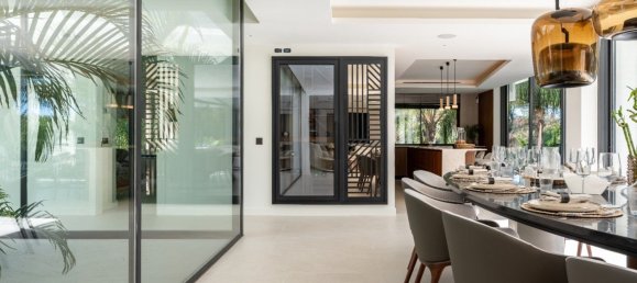 Villa de 5 dormitorios en Marbella, Spain No. 137464 22