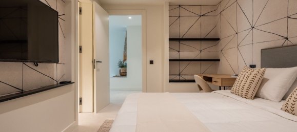 Villa de 5 dormitorios en Marbella, Spain No. 137464 37