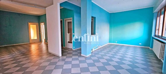 5 rooms Office in Casale Monferrato, Italy No. 67903 4