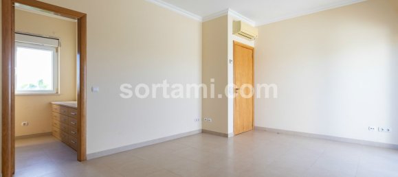 Дом с 4 спальнями в Лоле, Португалия № 127805 44