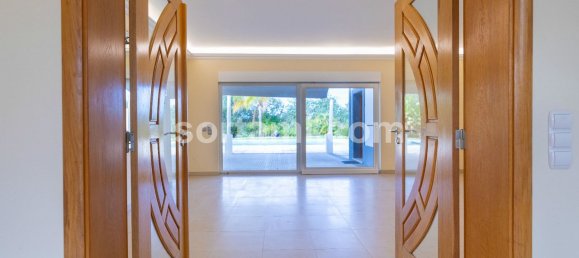 Дом с 4 спальнями в Лоле, Португалия № 127805 3