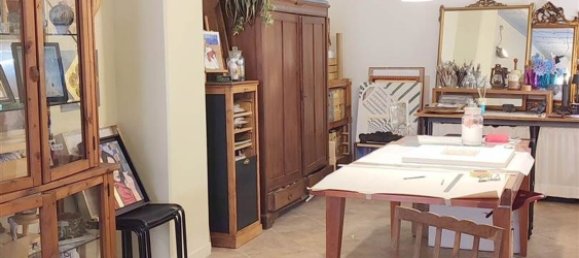  عقار تجاري في Pistoia, Italy 40متر مربع رقم 48651 2