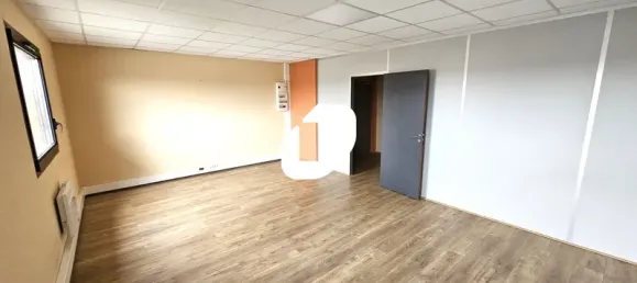 Офис 100м² в Куррьер, Франция № 290134 3