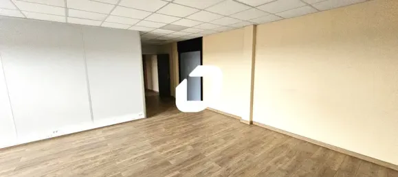 Офис 100м² в Куррьер, Франция № 290134 4