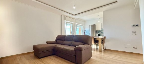 4 bedrooms Apartment in Anzio, Italy No. 325112 11