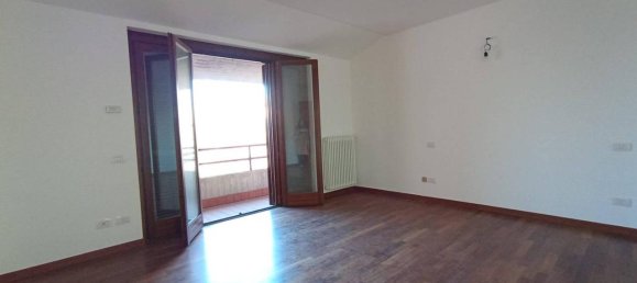 4-Zimmer Haus in Brunate, Italy, Nr. 153459 9