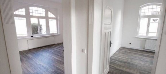 Здание с 3 комнатами в Минден-Люббекке, Германия № 130899 8