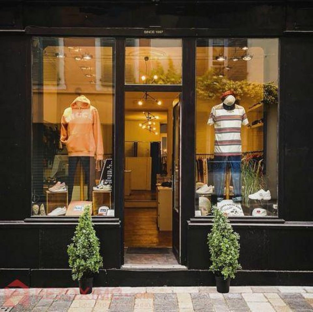  Shop in Pau, France No. 18603