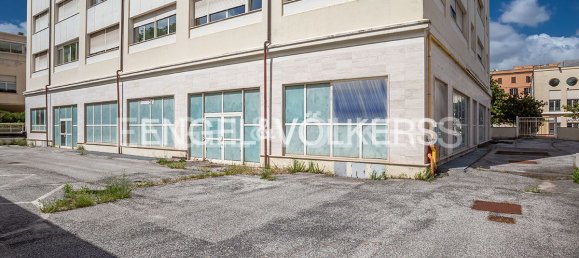 Imóvel comercial de 20 divisões em Rome, Italy N.º 131936 2