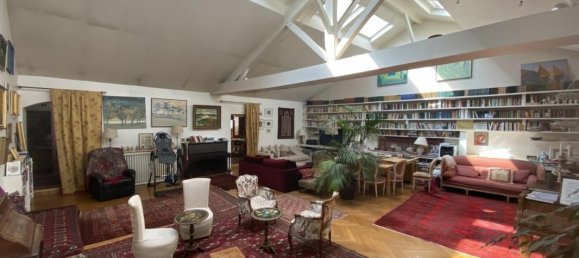 445m² Office in Montreuil, France No. 172955 2