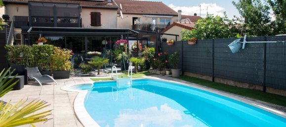 Коммерческая недвижимость 410м² в Марли, Франция № 219128 9