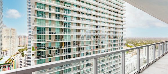 2 dormitorios propiedad comercial en venta en Miami, Miami-Dade, Florida, USA № 615762 2