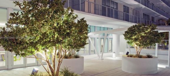 2 dormitorios propiedad comercial en venta en Miami, Miami-Dade, Florida, USA № 615762 8