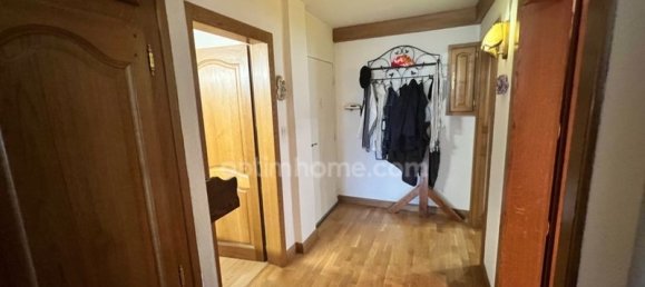 Apartamento de 3 dormitorios en Hayange, France No. 157337 4