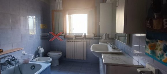 5-salle Maison à Porto Viro, Italy No. 111781 6