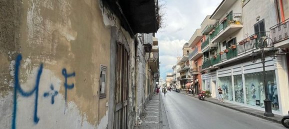 3 bedrooms Apartment in Naples, Italy No. 378263 4