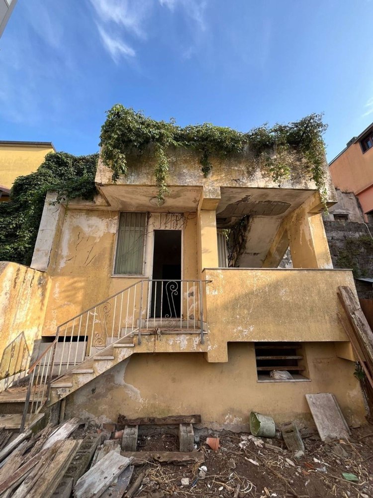 3 bedrooms Apartment in Naples, Italy No. 378263