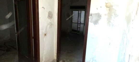 3 bedrooms Apartment in Naples, Italy No. 378263 8