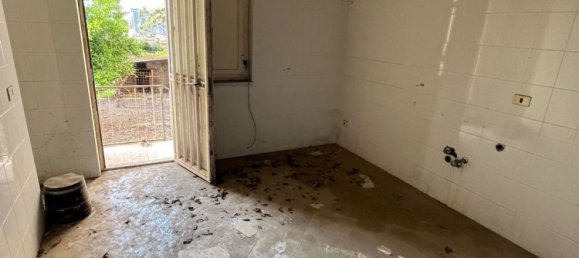 3 bedrooms Apartment in Naples, Italy No. 378263 6