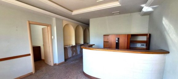 Büro in Spoleto, Italy 373m², Nr. 51637 2