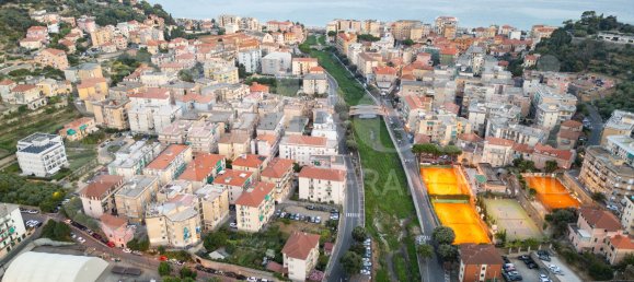 5 rooms Villa in Finale Ligure, Italy No. 344773 10