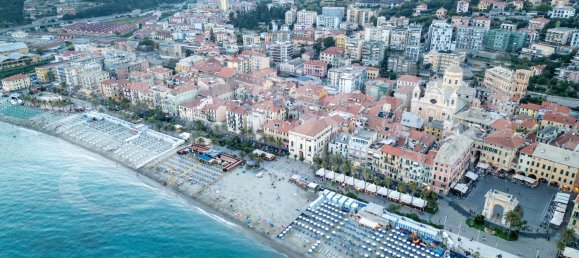 5 rooms Villa in Finale Ligure, Italy No. 344773 6