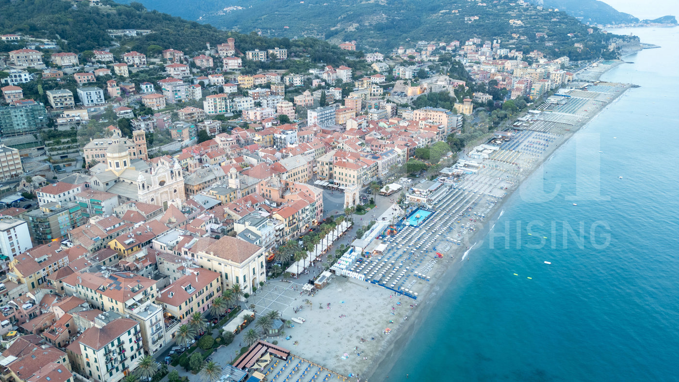 5 rooms Villa in Finale Ligure, Italy No. 344773