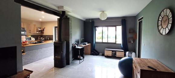 Casa de 3 dormitorios en Brezolles, France No. 64509 4