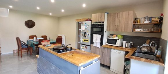 Casa de 3 dormitorios en Brezolles, France No. 64509 2