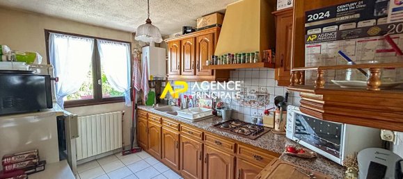 2 bedrooms House in Bezons, France No. 185323 3